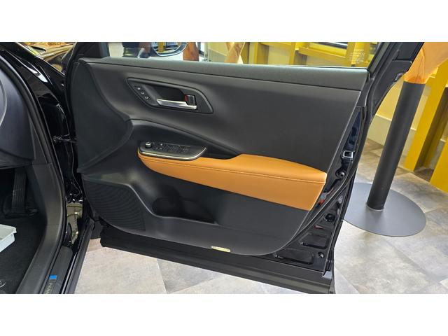 クラウンクロスオーバー ＲＳアドバンスド　登録済み未使用車　サンルーフ　４眼ヘッド　デジタルインナーミラー　　ＨＤディスプレイオーディオ　本革シート（70枚目）