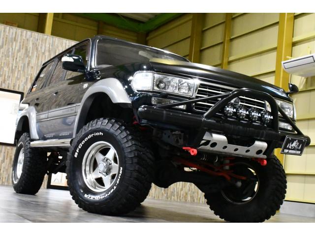 ランドクルーザー８０ ＶＸリミテッド　切替４ＷＤ　サンルーフ　５インチリフトアップ　Ｗｅｄｓ１５インチ　ＢＦマッドタイヤ　ワンオフバンパー　アイアンサイドステップ　ガナドールマフラー　ミッションダウン　ＡＴクーラー　バケットシート（5枚目）