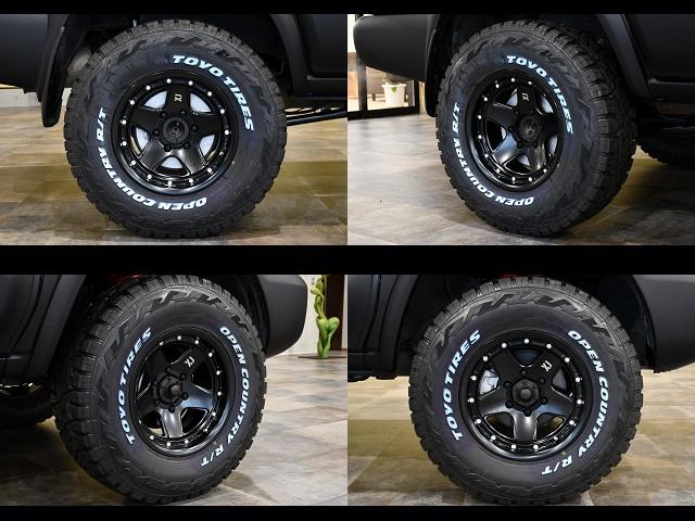 テラノ ワイド　Ｒ３ｍ－Ｒ　切替４ＷＤ　リフトアップ　ＸＪ０５　１６ＡＷ　ＴＯＹＯ　ＲＴタイヤ　オリジナルカスタムグリル　背面タイヤレス仕様　社外デッキ　ＥＴＣ　腰下マットブラックペイント（16枚目）