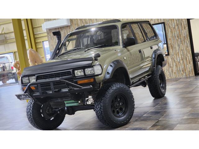 ＶＸリミテッド　４ＷＤ　サンルーフ　サンドカーキ全塗装　リフトアップ　ジムライン　ジオランダーＸ－ＡＴ　社外オーバーフェンダー　シュノーケル　角目ヘッド　バンパーガード　ＨＤＤナビ　革シート　シートヒーター　ＥＴＣ(29枚目)