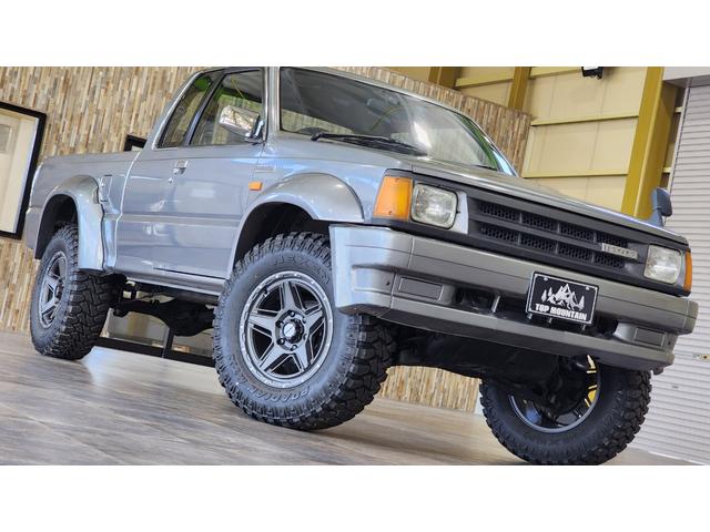 プロシード キャブプラス　ＮＯＸ適合　５速マニュアル車　切替４ＷＤ　シングルキャブ　リフトアップ　Ｗｅｄｓ１７インチＡＷ　ＮＥＸＥＮマッドタイヤ　社外オーディオ　ＥＴＣ（20枚目）