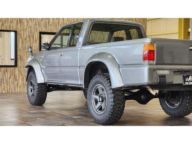 プロシード キャブプラス　ＮＯＸ適合　５速マニュアル車　切替４ＷＤ　シングルキャブ　リフトアップ　Ｗｅｄｓ１７インチＡＷ　ＮＥＸＥＮマッドタイヤ　社外オーディオ　ＥＴＣ（73枚目）