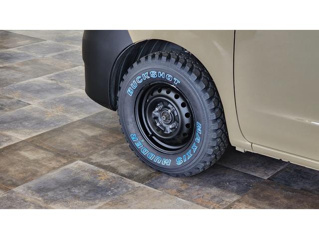 ＮＶ２００バネットバン ＤＸ　ベージュ全塗装済み　ブラックスチールホイール　ＭＡＸＸＩＳ　ＢＵＣＫＳＨＯＴＭＵＤＤＥＲ　荷室フローリング調フロアカーペット施工済み（58枚目）