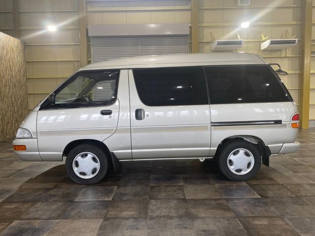 TOYOTA TOWNACE WAGON SUPER EXTRA | 1995 | GOLD | 27558 km TOYOTA TOWNACE WAGON SUPER EXTRA | 1995 | GOLD | 27558 km