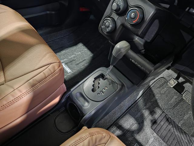 プロボックス ＤＸコンフォート　グレー全塗装済み　ＴＭカスタムエディション　スタイリッシュグリル　タフネスフェンダー　ブラックペイント鉄チンホイール　ＴＯＹＯ　新品ブロックタイヤ　ブラウンシートカバー　ディスプレイオーディオ（65枚目）