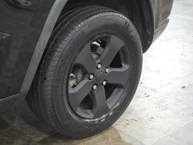 ジープ・グランドチェロキー ラレード　４ＷＤ　純正ブラックアウトホイール　電動シート　ＥＴＣ　バックカメラ　サイドカメラ　フロントカメラ　ＨＤＤナビ（47枚目）