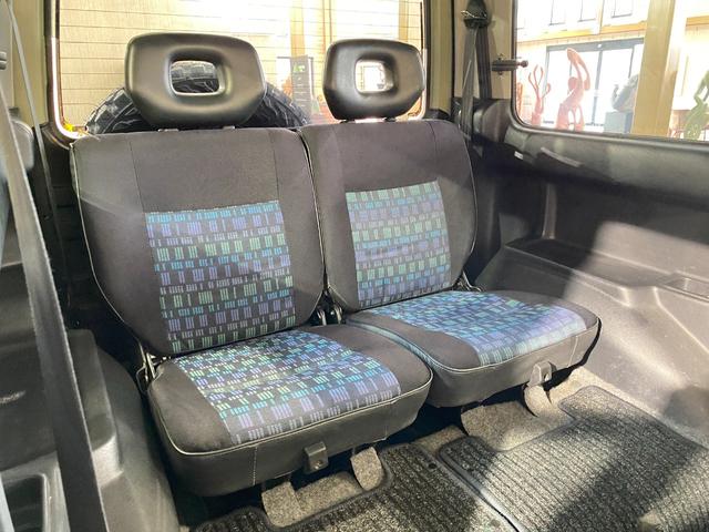 ジムニー 　５ＭＴ　３インチリフトアップ　ＲＳプロダクトブローオフバルブ　ブーストスプリング　社外マフラー　オートゲージ製油温・ブースト・油圧計　燃料タンクガード　アルミ削り出しエアコンパネル　前後社外バンパー（72枚目）