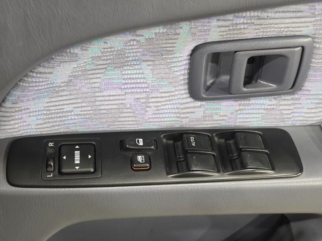 ハイラックスサーフ ＳＳＲ－Ｘ　切替４ＷＤ　走行４万キロ台　リフトアップ　トップマウンテン１７インチＡＷ　ジオランダーＸ－ＡＴ　メッキグリル　ＬＥＤヘッド・テール　ＵＳコーナー　シートカバー　ディスプレイオーディオ　ＥＴＣ（24枚目）