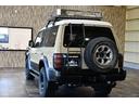 ワイド　エクシード　切替４ＷＤ　ベージュ全塗装　サンルーフ　ルーフキャリア　アイバワークスルーフラック　グリルガード　ＥＮＫＥＩ１６インチＡＷ　リアラダー　ＰＩＡＡフロントフォグ　背面タイヤ　社外ステアリング　ＥＴＣ（12枚目）