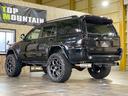 ハイラックスサーフ ＳＳＲ－Ｘリミテッド　切替４ＷＤ　リフトアップ　デフロック　パイプフェンダー　ＸＤ２０インチＡＷ　３５インチＭＴタイヤ　左右２本出しマフラー　社外グリル　バグガード　ＬＥＤワークライトカスタム　ディスプレイオーディオＥＴＣ（3枚目）