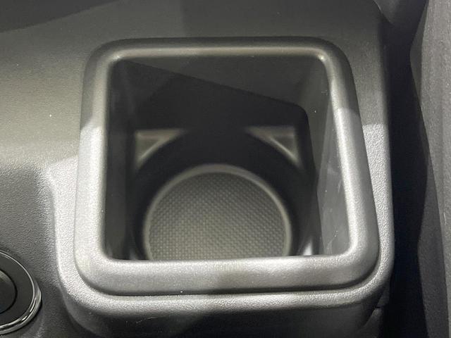 ソリオバンディット ハイブリッドＭＶ　両側電動ドア　メーカー９型ナビ　全周囲カメラ　衝突被害軽減システム　レーダークルーズ　禁煙車　スマートキー　ＬＥＤヘッド　ビルトインＥＴＣ　オートハイビーム　車線逸脱警報　オートライト（42枚目）