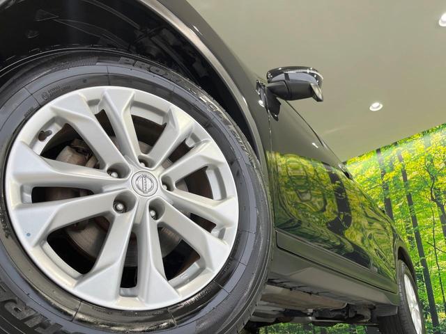 エクストレイル 20X エマージェンシーブレーキパッケージ 純正SDナビ 衝突被害軽減システム 禁煙車 ドラレコ スマートキー ETC 4WD LED 車線逸脱警報 オートライト デュアルエアコン 純正17インチアルミ Bluetooth フルセグ(12枚目)