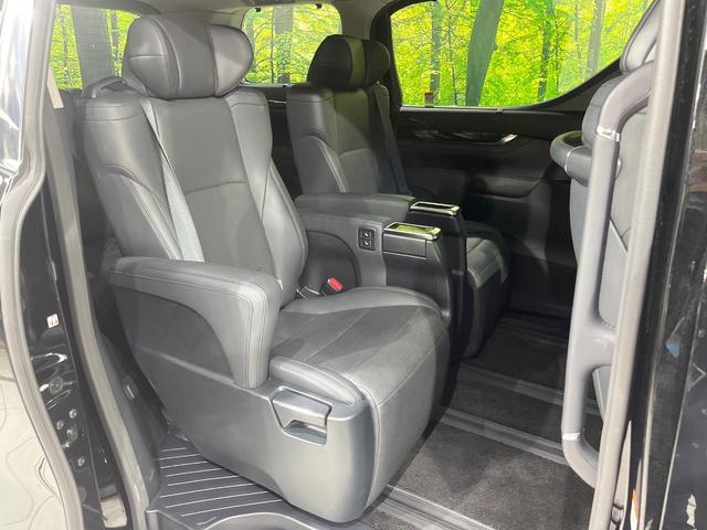 アルファード 2.5S Cパッケージ 純正9型DA サンルーフ 両側電動ドア 後席モニター バックカメラ 衝突被害軽減システム 100V電源 レーダークルーズ 禁煙車 電動リアゲート 前席シートエアコン ドラレコ コーナーセンサー(10枚目)