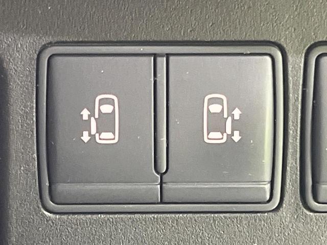 セレナ ハイウェイスター S-ハイブリッド 両側電動ドア 純正ナビ バックカメラ 衝突被害軽減システム スマートキー HIDヘッド ビルトインETC クルコン 車線逸脱警報 オートライト 純正16インチアルミ Bluetooth CD(5枚目)