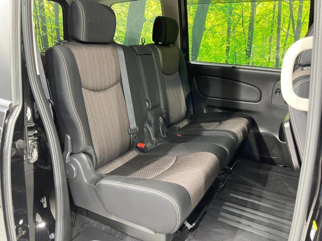 セレナ ハイウェイスター S-ハイブリッド 両側電動ドア 純正ナビ バックカメラ 衝突被害軽減システム スマートキー HIDヘッド ビルトインETC クルコン 車線逸脱警報 オートライト 純正16インチアルミ Bluetooth CD(9枚目)