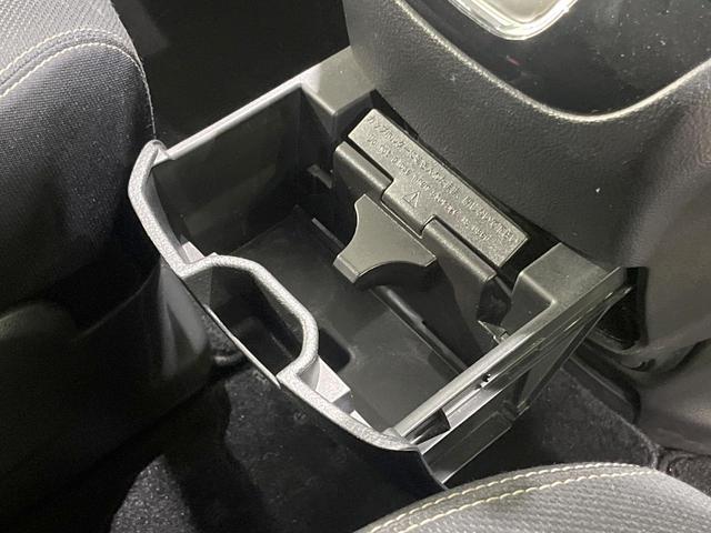 セレナ ハイウェイスター S-ハイブリッド 両側電動ドア 純正ナビ バックカメラ 衝突被害軽減システム スマートキー HIDヘッド ビルトインETC クルコン 車線逸脱警報 オートライト 純正16インチアルミ Bluetooth CD(36枚目)