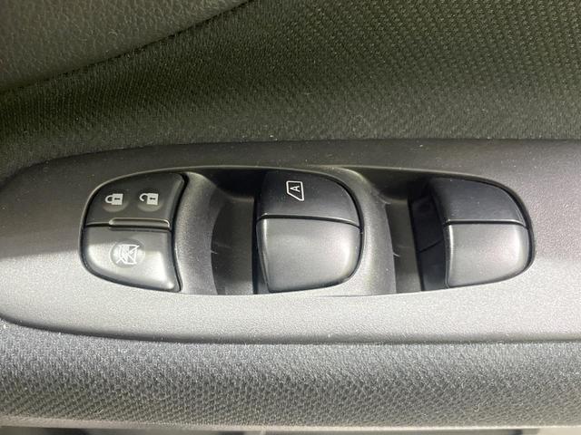 セレナ ハイウェイスター S-ハイブリッド 両側電動ドア 純正ナビ バックカメラ 衝突被害軽減システム スマートキー HIDヘッド ビルトインETC クルコン 車線逸脱警報 オートライト 純正16インチアルミ Bluetooth CD(39枚目)