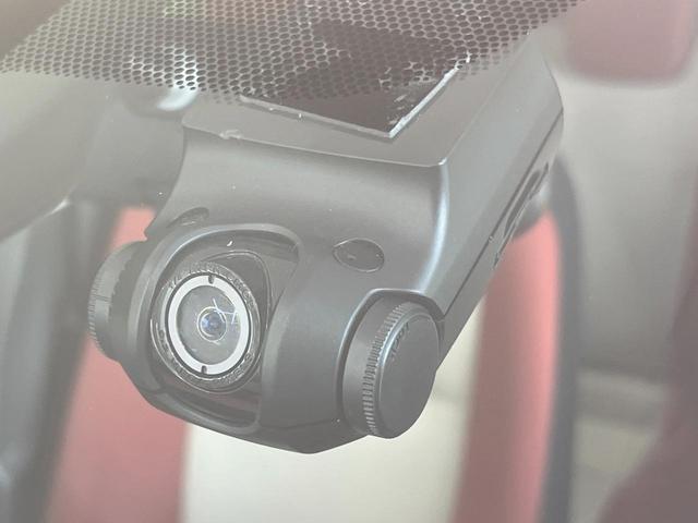 アクア S 衝突被害軽減システム 禁煙車 ドラレコ コーナーセンサー スマートキー シートヒーター ETC オートハイビーム オートライト オートエアコン ポータブルナビ CD 車線逸脱警報(6枚目)