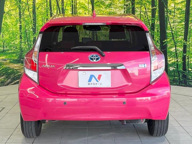 アクア S 衝突被害軽減システム 禁煙車 ドラレコ コーナーセンサー スマートキー シートヒーター ETC オートハイビーム オートライト オートエアコン ポータブルナビ CD 車線逸脱警報(15枚目)