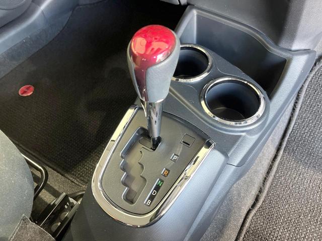 アクア S 衝突被害軽減システム 禁煙車 ドラレコ コーナーセンサー スマートキー シートヒーター ETC オートハイビーム オートライト オートエアコン ポータブルナビ CD 車線逸脱警報(24枚目)