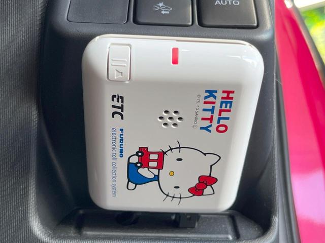 アクア S 衝突被害軽減システム 禁煙車 ドラレコ コーナーセンサー スマートキー シートヒーター ETC オートハイビーム オートライト オートエアコン ポータブルナビ CD 車線逸脱警報(29枚目)