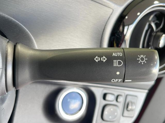 アクア S 衝突被害軽減システム 禁煙車 ドラレコ コーナーセンサー スマートキー シートヒーター ETC オートハイビーム オートライト オートエアコン ポータブルナビ CD 車線逸脱警報(41枚目)