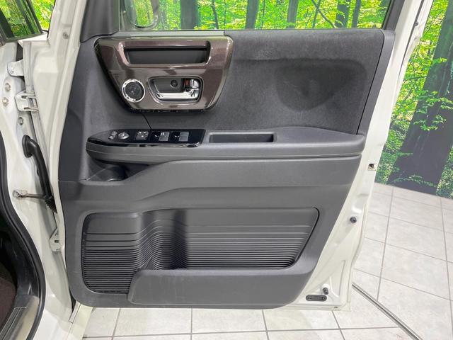N-BOXカスタム G・Lターボホンダセンシング 純正8型ナビ 電動パワスラ フリップダウンモニター サイドカメラ バックカメラ 衝突被害軽減システム レーダークルーズ 禁煙車 コーナーセンサー LEDヘッド ビルトインETC オートライト(33枚目)