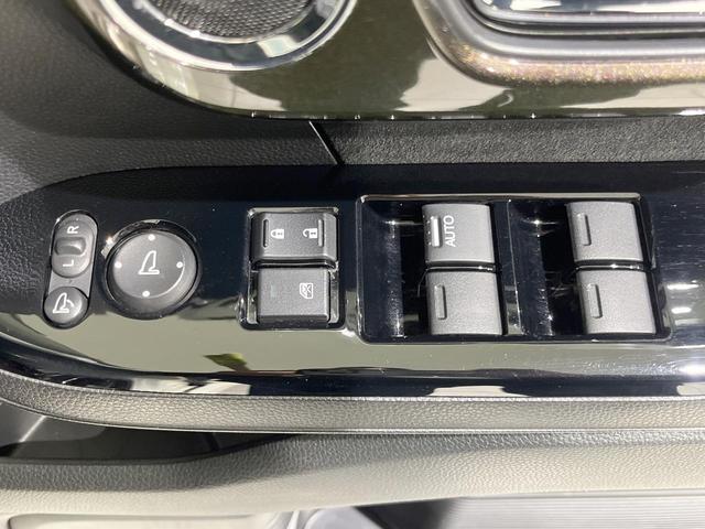 N-BOXカスタム G・Lターボホンダセンシング 純正8型ナビ 電動パワスラ フリップダウンモニター サイドカメラ バックカメラ 衝突被害軽減システム レーダークルーズ 禁煙車 コーナーセンサー LEDヘッド ビルトインETC オートライト(37枚目)
