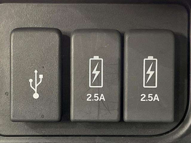 N-BOXカスタム G・Lターボホンダセンシング 純正8型ナビ 電動パワスラ フリップダウンモニター サイドカメラ バックカメラ 衝突被害軽減システム レーダークルーズ 禁煙車 コーナーセンサー LEDヘッド ビルトインETC オートライト(62枚目)