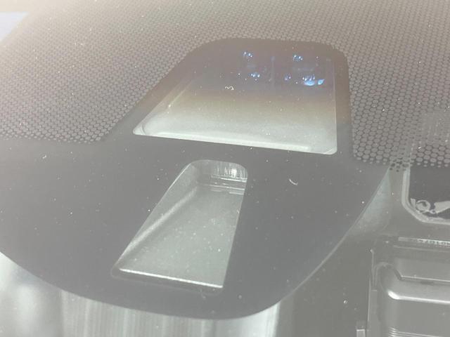 ヴェゼル ハイブリッドZ ナビ バックカメラ 衝突被害軽減システム 禁煙車 レザーシート ドラレコ スマートキー LEDヘッド ETC クルコン オートライト デュアルエアコン Bluetooth CD DVD再生(4枚目)