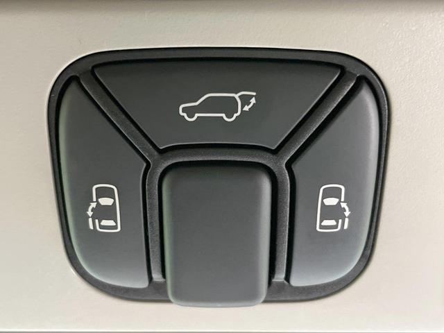 アルファード ２４０Ｓ　タイプゴールドＩＩ　フルエアロ　両側電動ドア　ＢＩＢ－Ｘ９型ナビ　後席モニター　バックカメラ　禁煙車　電動リアゲート　ハーフレザーシート　コーナーセンサー　スマートキー　ＨＩＤヘッド　ビルトインＥＴＣ　クルコン（5枚目）