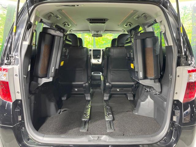 アルファード ２４０Ｓ　タイプゴールドＩＩ　フルエアロ　両側電動ドア　ＢＩＢ－Ｘ９型ナビ　後席モニター　バックカメラ　禁煙車　電動リアゲート　ハーフレザーシート　コーナーセンサー　スマートキー　ＨＩＤヘッド　ビルトインＥＴＣ　クルコン（11枚目）