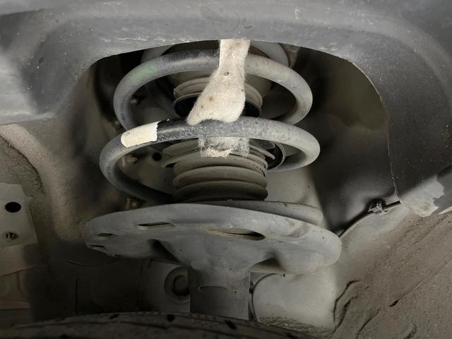 アルファード ２４０Ｓ　タイプゴールドＩＩ　フルエアロ　両側電動ドア　ＢＩＢ－Ｘ９型ナビ　後席モニター　バックカメラ　禁煙車　電動リアゲート　ハーフレザーシート　コーナーセンサー　スマートキー　ＨＩＤヘッド　ビルトインＥＴＣ　クルコン（21枚目）