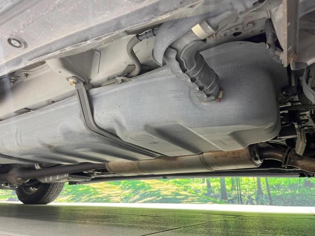 アルファード ２４０Ｓ　タイプゴールドＩＩ　フルエアロ　両側電動ドア　ＢＩＢ－Ｘ９型ナビ　後席モニター　バックカメラ　禁煙車　電動リアゲート　ハーフレザーシート　コーナーセンサー　スマートキー　ＨＩＤヘッド　ビルトインＥＴＣ　クルコン（22枚目）