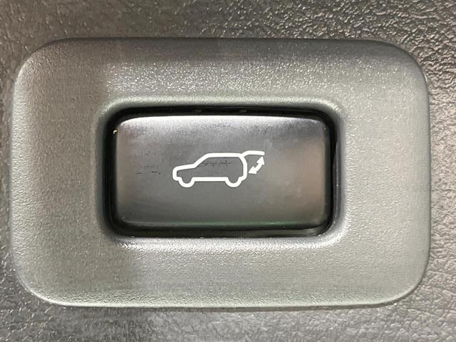 アルファード ２４０Ｓ　タイプゴールドＩＩ　フルエアロ　両側電動ドア　ＢＩＢ－Ｘ９型ナビ　後席モニター　バックカメラ　禁煙車　電動リアゲート　ハーフレザーシート　コーナーセンサー　スマートキー　ＨＩＤヘッド　ビルトインＥＴＣ　クルコン（30枚目）