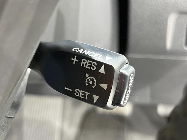 アルファード ２４０Ｓ　タイプゴールドＩＩ　フルエアロ　両側電動ドア　ＢＩＢ－Ｘ９型ナビ　後席モニター　バックカメラ　禁煙車　電動リアゲート　ハーフレザーシート　コーナーセンサー　スマートキー　ＨＩＤヘッド　ビルトインＥＴＣ　クルコン（33枚目）