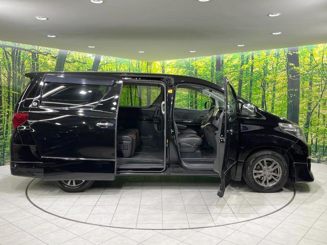 アルファード ２４０Ｓ　タイプゴールドＩＩ　フルエアロ　両側電動ドア　ＢＩＢ－Ｘ９型ナビ　後席モニター　バックカメラ　禁煙車　電動リアゲート　ハーフレザーシート　コーナーセンサー　スマートキー　ＨＩＤヘッド　ビルトインＥＴＣ　クルコン（53枚目）