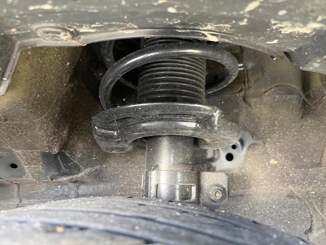 スイフトスポーツ ベースグレード MT車 禁煙車 スマートキー クルコン HIDヘッドライト オートエアコン 純正14インチアルミ トラクションコントロール プライバシーガラス 横滑り防止装置 電動格納ミラー(20枚目)