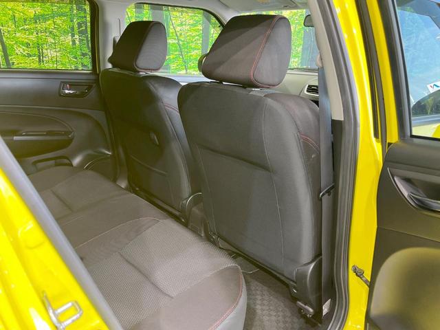 スイフトスポーツ ベースグレード MT車 禁煙車 スマートキー クルコン HIDヘッドライト オートエアコン 純正14インチアルミ トラクションコントロール プライバシーガラス 横滑り防止装置 電動格納ミラー(24枚目)