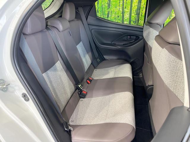 ヤリス ハイブリッドZ 純正8型DA 全周囲カメラ 衝突被害軽減システム 100V電源 レーダークルーズ 禁煙車 ドラレコ コーナーセンサー スマートキー LEDヘッド ビルトインETC オートライト オートエアコン(9枚目)