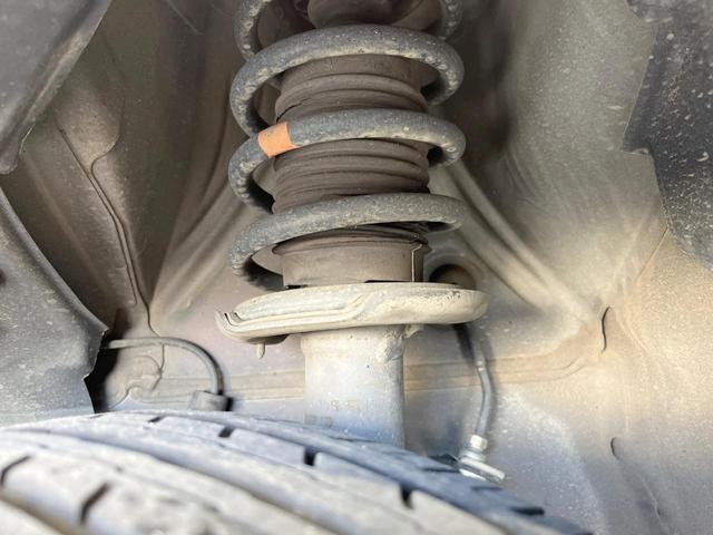 デイズルークス ハイウェイスター　Ｘ　Ｖセレクション　両側電動ドア　純正ＳＤナビ　全周囲カメラ　衝突被害軽減システム　禁煙車　ドラレコ　スマートキー　ＨＩＤヘッド　ＥＴＣ　オートエアコン　純正１５インチアルミ　Ｂｌｕｅｔｏｏｔｈ　ＣＤ　ＤＶＤ再生（20枚目）