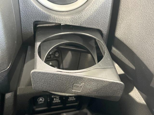 デイズルークス ハイウェイスター　Ｘ　Ｖセレクション　両側電動ドア　純正ＳＤナビ　全周囲カメラ　衝突被害軽減システム　禁煙車　ドラレコ　スマートキー　ＨＩＤヘッド　ＥＴＣ　オートエアコン　純正１５インチアルミ　Ｂｌｕｅｔｏｏｔｈ　ＣＤ　ＤＶＤ再生（33枚目）