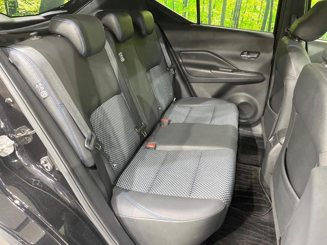 キックス Ｘ　純正９型ナビ　全周囲カメラ　衝突被害軽減システム　レーダークルーズ　禁煙車　ハーフレザーシート　ドラレコ　コーナーセンサー　スマートキー　ＬＥＤヘッド　ルーフレール　ビルトインＥＴＣ　車線逸脱警報（9枚目）