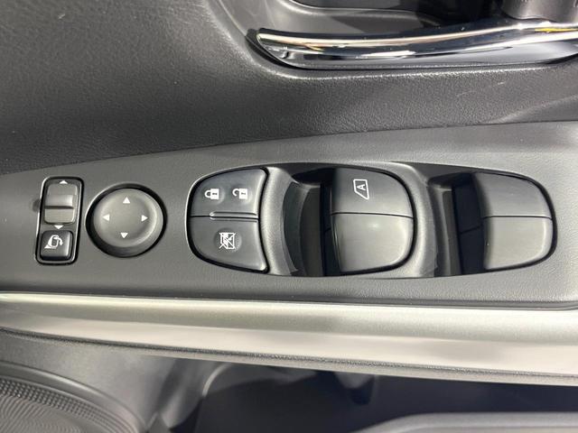 キックス Ｘ　純正９型ナビ　全周囲カメラ　衝突被害軽減システム　レーダークルーズ　禁煙車　ハーフレザーシート　ドラレコ　コーナーセンサー　スマートキー　ＬＥＤヘッド　ルーフレール　ビルトインＥＴＣ　車線逸脱警報（40枚目）