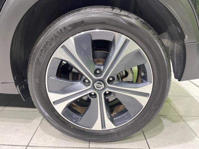 キックス Ｘ　純正９型ナビ　全周囲カメラ　衝突被害軽減システム　レーダークルーズ　禁煙車　ハーフレザーシート　ドラレコ　コーナーセンサー　スマートキー　ＬＥＤヘッド　ルーフレール　ビルトインＥＴＣ　車線逸脱警報（50枚目）