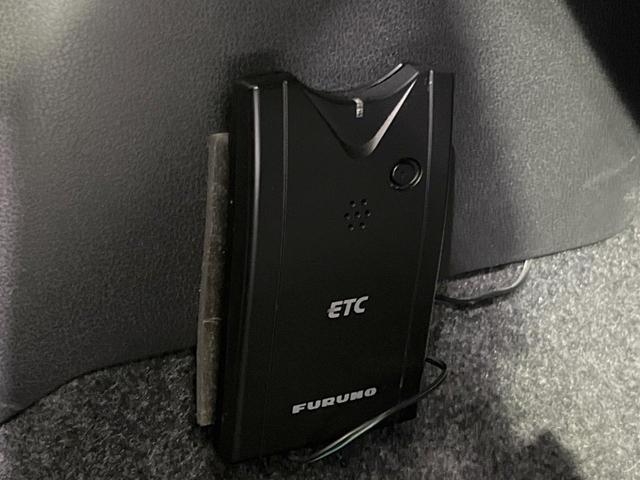 ノート X DIG-S 純正SDナビ 衝突被害軽減システム 禁煙車 スマートキー ETC オートライト オートエアコン CD DVD再生 フルセグ プライバシーガラス ドアバイザー(7枚目)