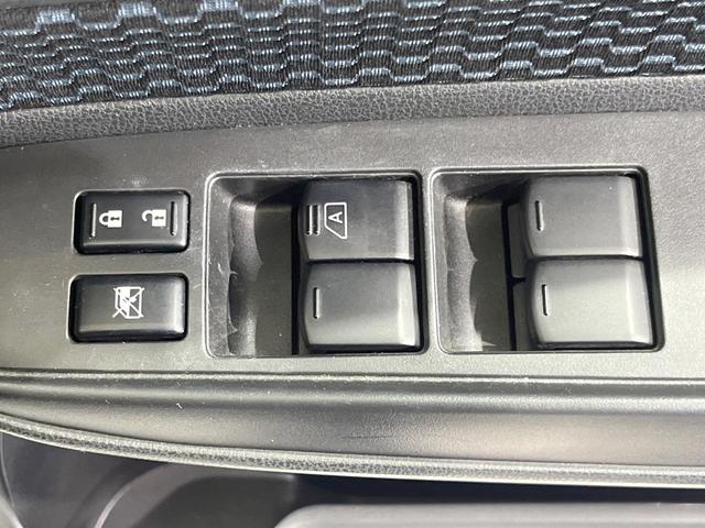 ノート X DIG-S 純正SDナビ 衝突被害軽減システム 禁煙車 スマートキー ETC オートライト オートエアコン CD DVD再生 フルセグ プライバシーガラス ドアバイザー(35枚目)