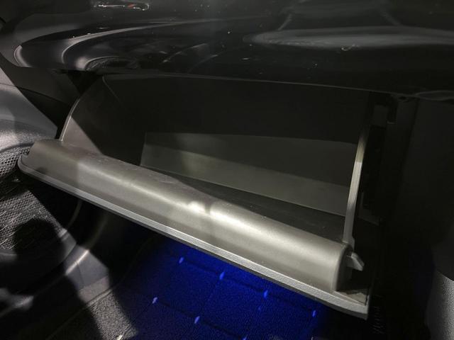 プリウス Sセーフティプラス 純正9型ナビ バックカメラ 衝突被害軽減システム レーダークルーズ 禁煙車 ドラレコ コーナーセンサー スマートキー LEDヘッド ビルトインETC オートハイビーム オートライト オートエアコン(40枚目)