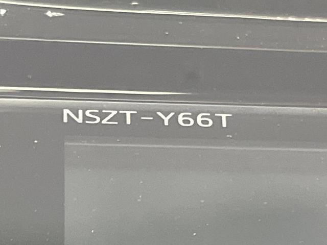 プリウス Sセーフティプラス 純正9型ナビ バックカメラ 衝突被害軽減システム レーダークルーズ 禁煙車 ドラレコ コーナーセンサー スマートキー LEDヘッド ビルトインETC オートハイビーム オートライト オートエアコン(54枚目)