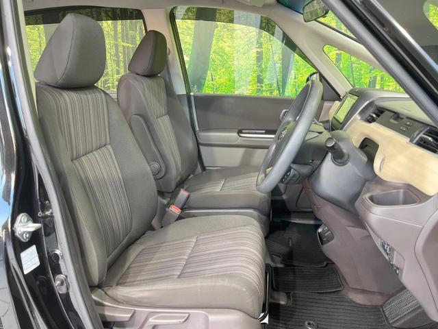 フリード Ｇ・ホンダセンシング　純正ナビ　両側電動ドア　バックカメラ　衝突被害軽減システム　禁煙車　スマートキー　ＬＥＤヘッド　ナビ連動ＥＴＣ　車線逸脱警報　オートエアコン　Ｂｌｕｅｔｏｏｔｈ　ＣＤ（8枚目）